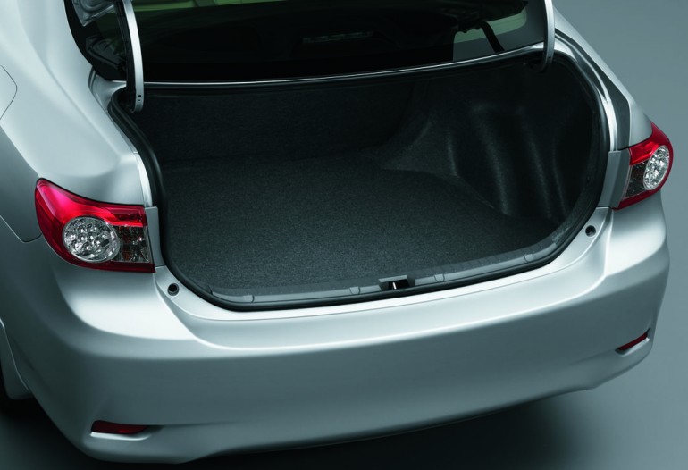 toyota corolla trunk space #2