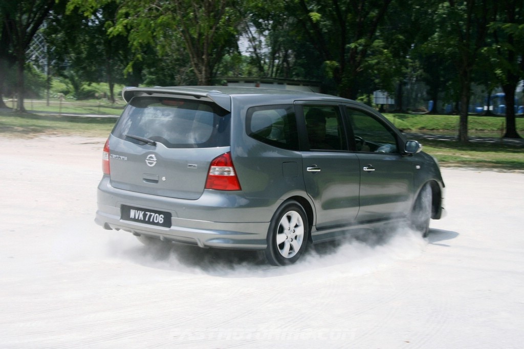 Nissan grand livina malaysia promotion #2