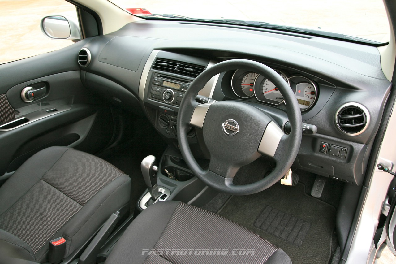 Nissan livina x gear interior #10
