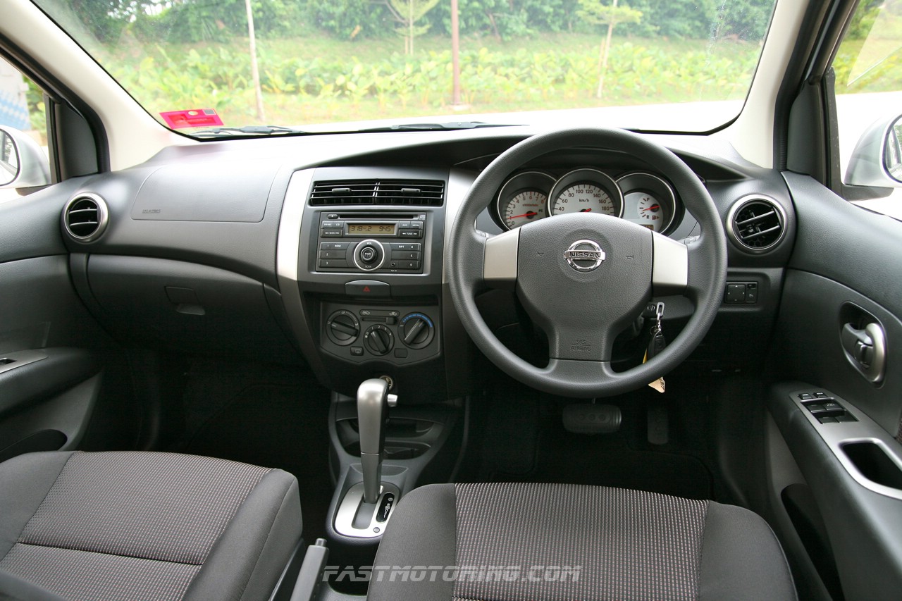 Slideshow « Nissan Livina XGear 1.6 Automatic Review in Malaysia