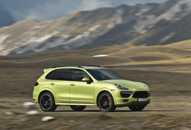 2012 Porsche Cayenne GTS