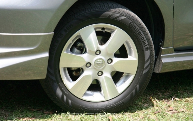 2011 Nissan Grand Livina 1.8 Auto Malaysia Review 2011 Nissan Grand Livina 1.8 Auto Malaysia Review
