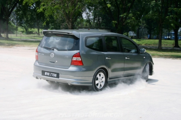 2011 Nissan Grand Livina 1.8 Auto Malaysia Review 2011 Nissan Grand Livina 1.8 Auto Malaysia Review