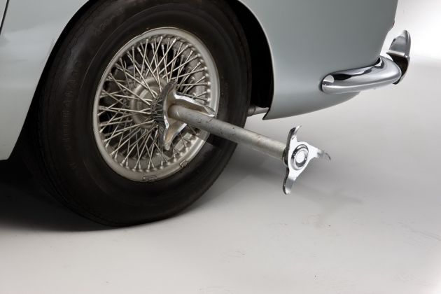 james-bond-1964-aston-martin-db5-79 james-bond-1964-aston-martin-db5-79