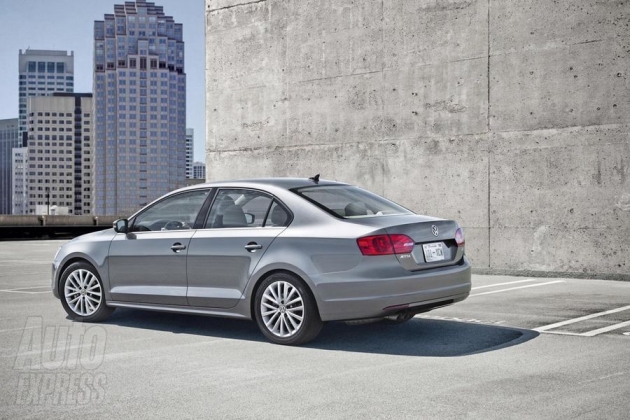 2945  630xfloat=center car photo 375940 25 Volkswagen Jetta 2011 Revealed