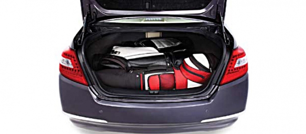 wide-and-spacious-trunk