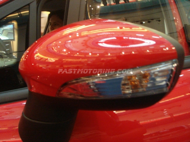 Ford Fiesta Side Signal