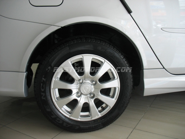 714  630x473 img 2635 Proton Persona Elegance Facelift 2010 Review