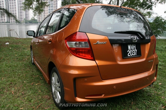 2011 Honda Jazz 1.5 i-VTEC Grade V Malaysia