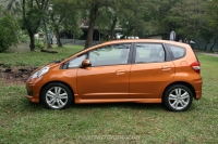 2011 Honda Jazz 1.5 i-VTEC Grade V Malaysia