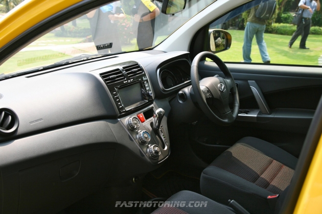 8658  630xfloat= perodua myvi 1 5 se 07 Perodua Myvi 1.5 Extreme and 1.5 SE Officially Launched in Malaysia