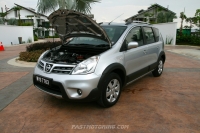 2011 Nissan Livina X-Gear (Drive View)