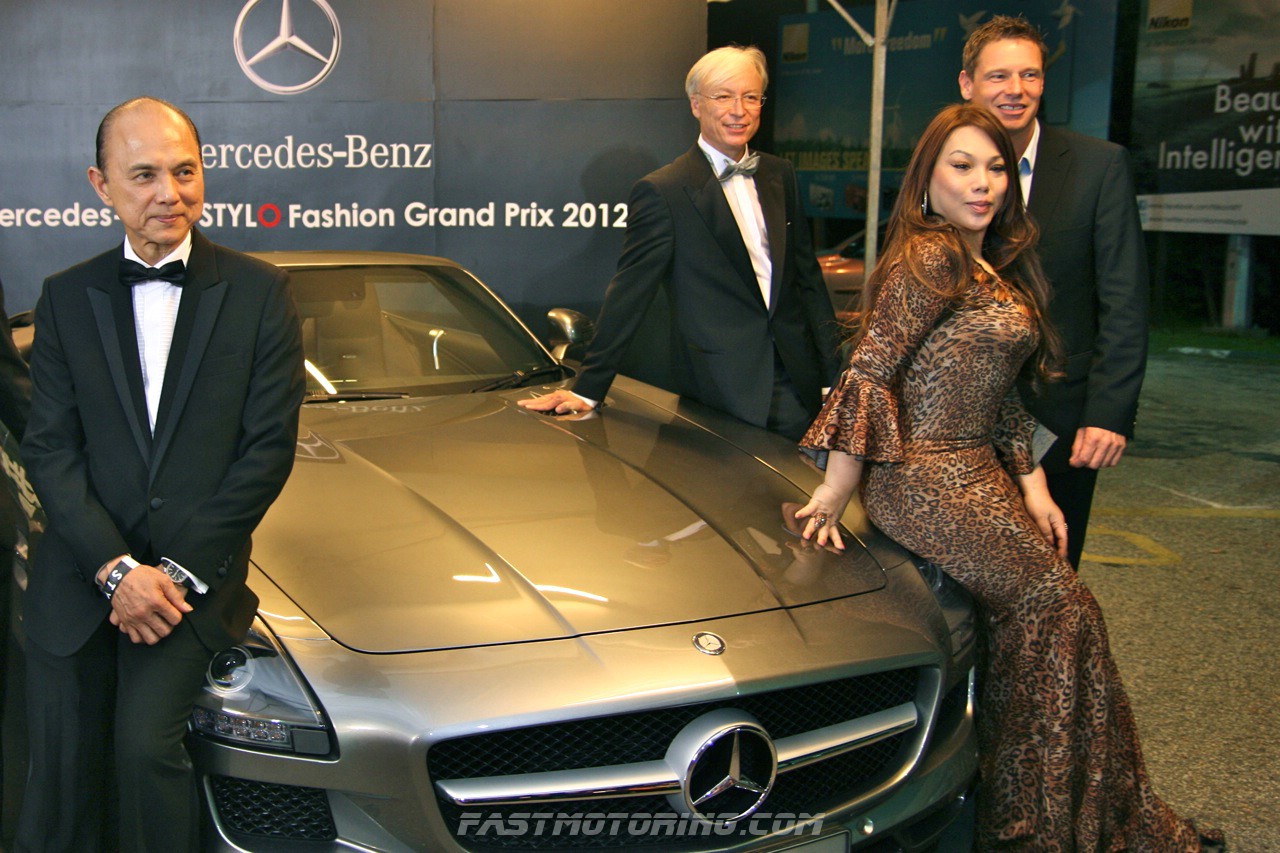 mercedes benz sls amg roadster in malaysia高清图片