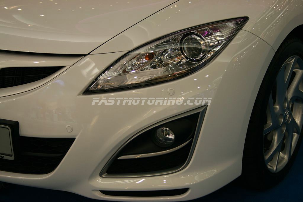 The new Mazda 6 2010 receives changes on Foglamp bezel design, Front Grill, The new Mazda 6 2010 receives changes on Foglamp bezel design, Front Grill,