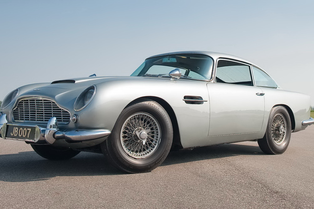 007 James Bond's Original 1964 Aston Martin DB5 up for auction