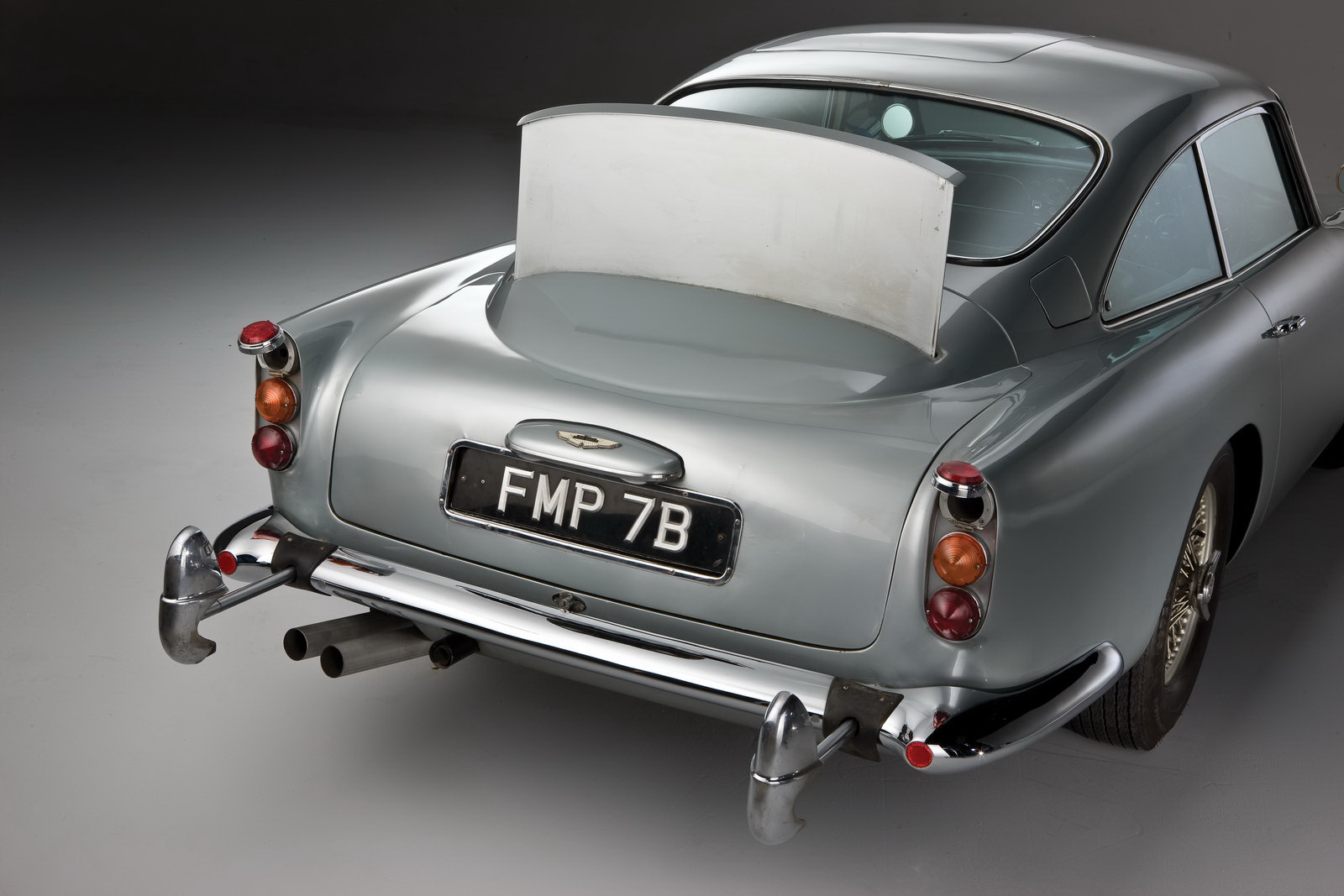 007 James Bond S Original 1964 Aston Martin Db5 Up For