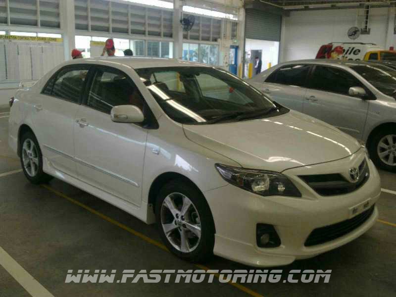 The Toyota Corolla Altis Facelift 2010 2.0L V spec from Thailand will 