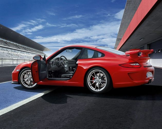 2010 porsche 911 gt331 Will Sports Car Permanent Decline in Automotive 