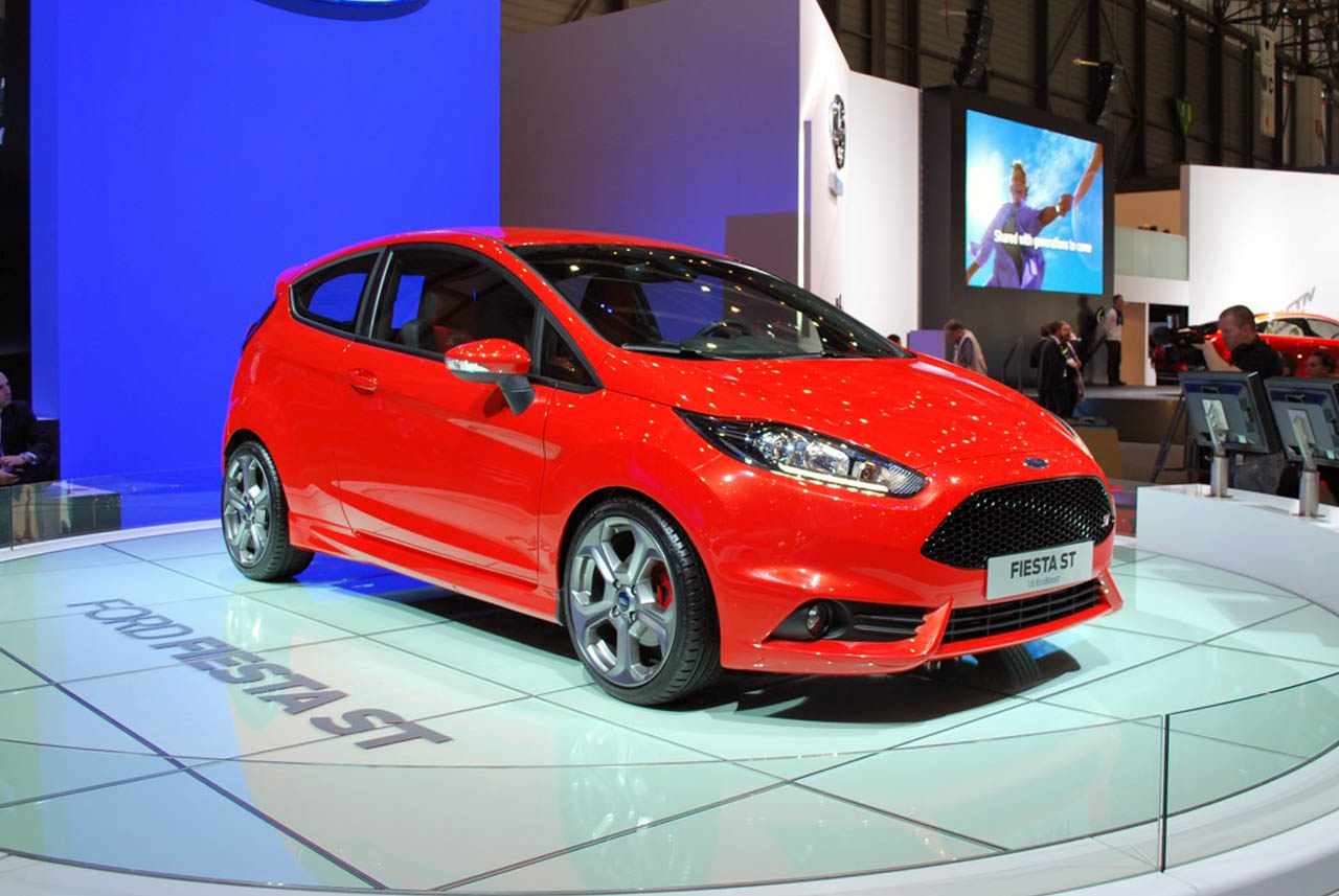 Ford Fiesta St пятидверный