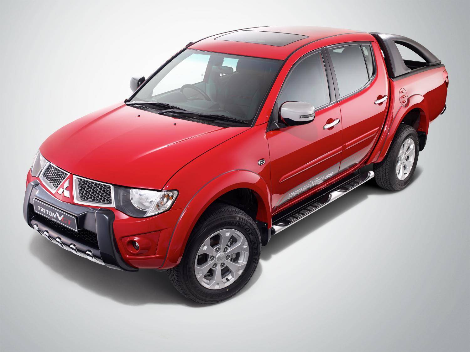 Mitsubishi стоимость. VGT Mitsubishi l200. Митсубиши l1. Mitsubishi l200 Модельный ряд. Mitsubishi gl150.