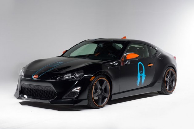 Scion_2013_SEMA_Show_Scion_FR_S_Steve_Aoki_Art_Carlr