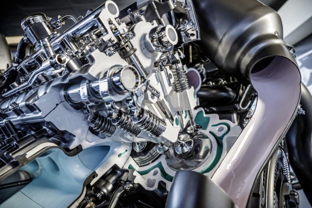 The new AMG 4.0-litre V8 biturbo engine: Powerful, innovative and efficient