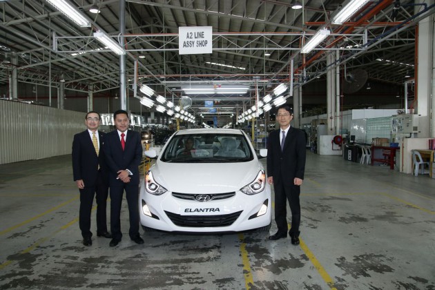 Official Rollout of the Hyundai Elantra for export (L-R Hideki Yanagisawa, Rizal Jailan and HK Kim)