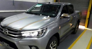 8th Generation 2016 Toyota Hilux Spied