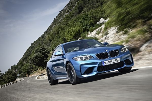 P90199675_lowRes_the-new-bmw-m2-10-20