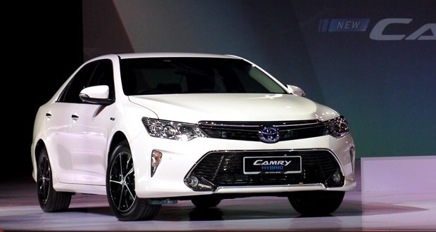 2015 Toyota Camry Hybrid CKD Malaysia