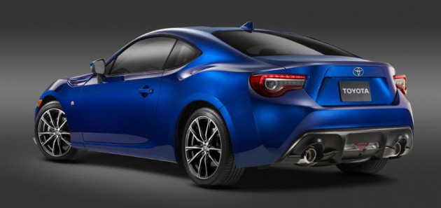 MY17_Toyota_86_2lr