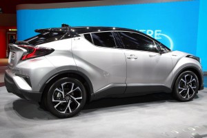 Toyota-C-HR-4