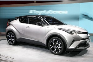 Toyota-C-HR-7