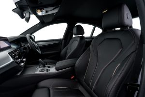 14-the-new-bmw-530e-m-sport-in-black-leather-dakota-upholstery