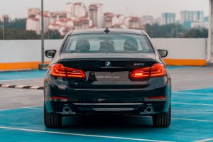 24-the-new-bmw-520i-luxury